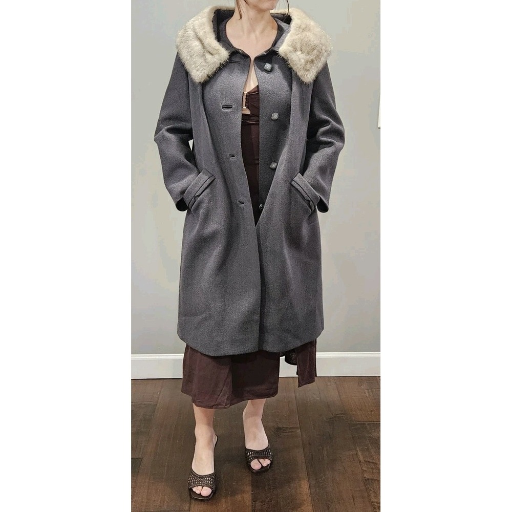 Vintage‎ 1950-60's Presentation Size M Wool /Genuine Mink Collar UNION MADE